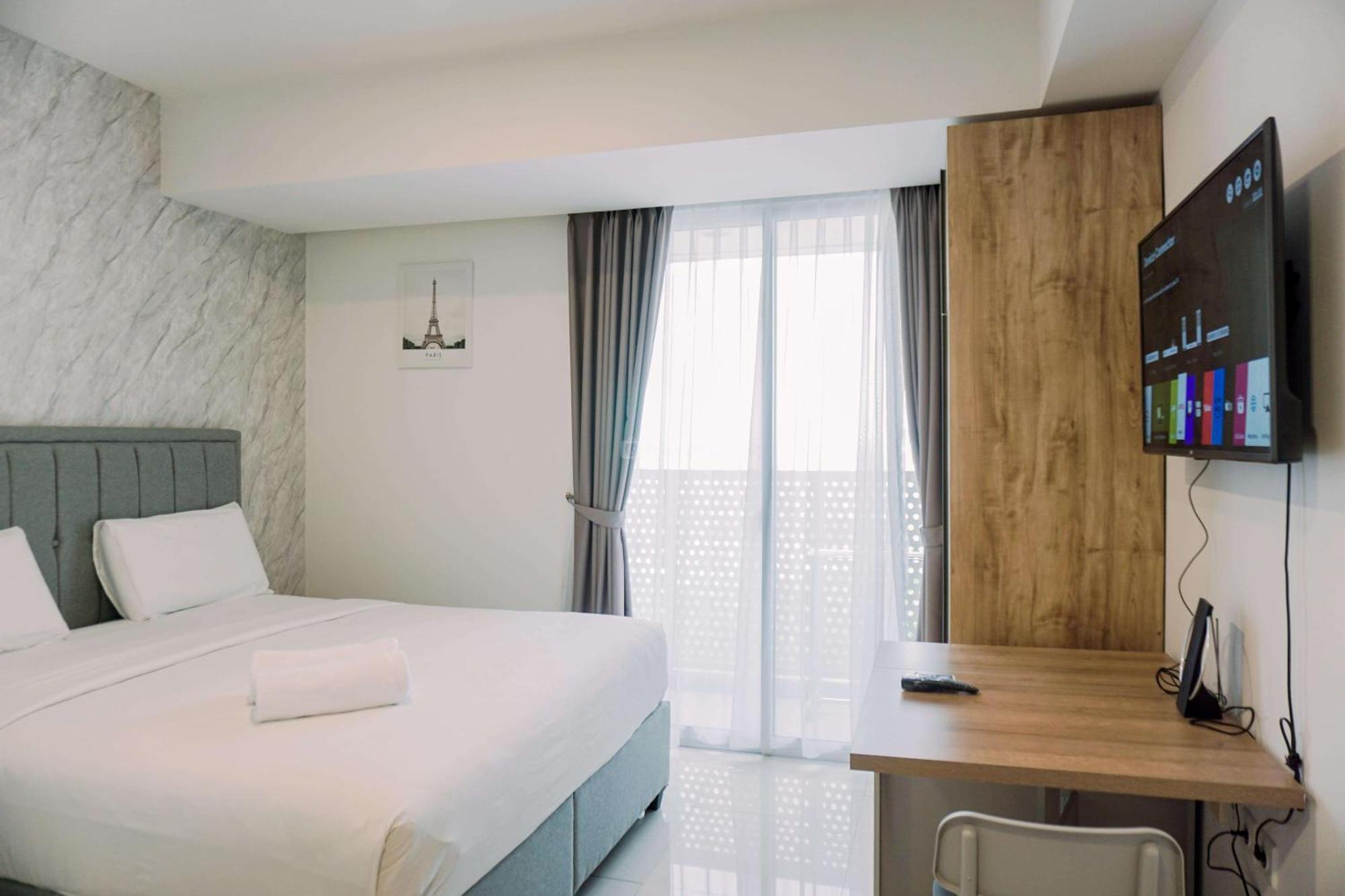 Homey And Warm At West Vista By Travelio Apartemen *